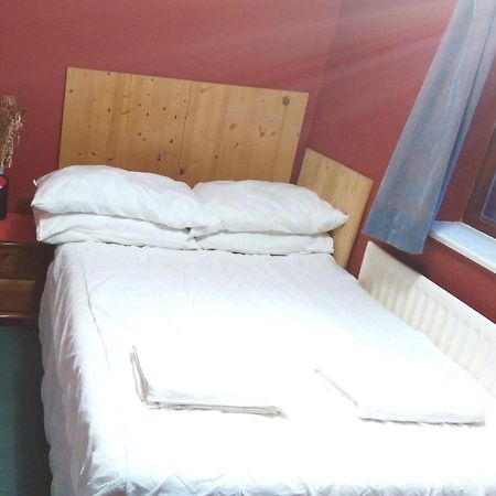 Oldbrook Accommodation 米尔顿凯恩斯 外观 照片