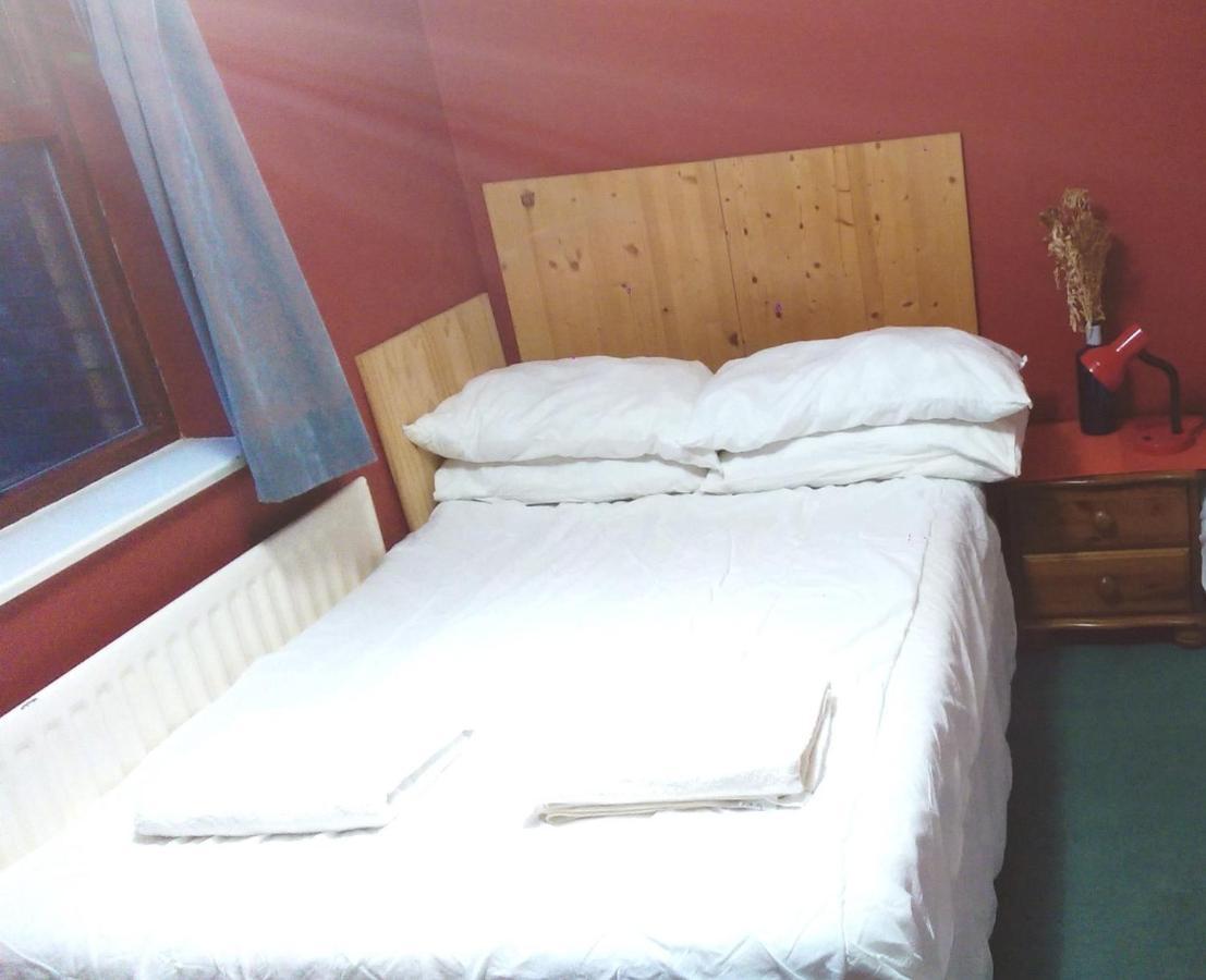 Oldbrook Accommodation 米尔顿凯恩斯 外观 照片