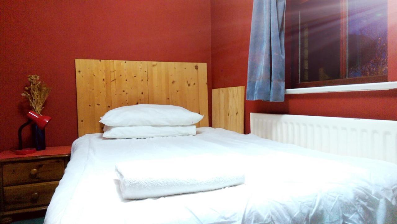 Oldbrook Accommodation 米尔顿凯恩斯 外观 照片